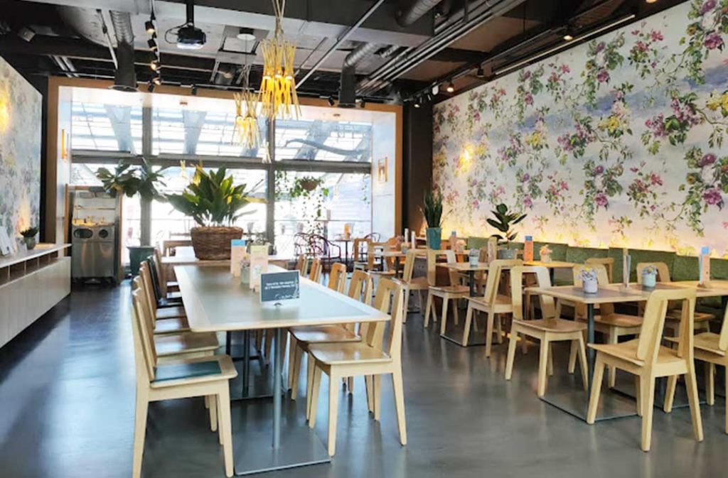 Interno di Tibits ristorante a Lucerna