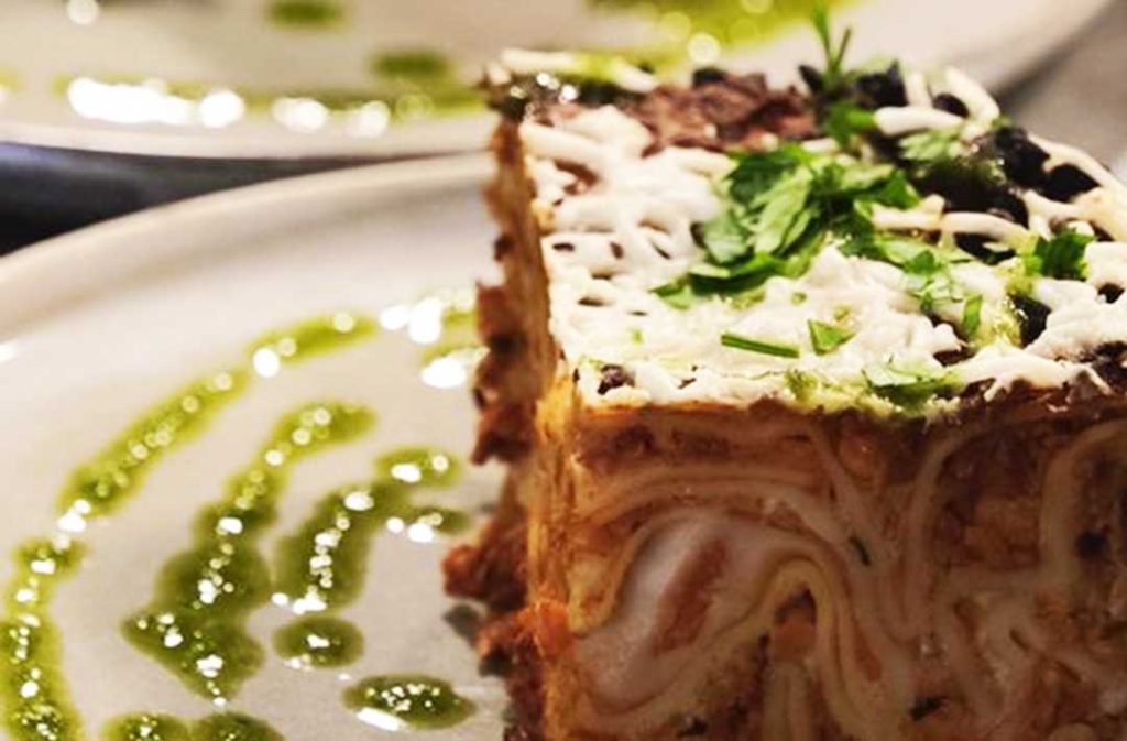 Lasagne vegan servite da Karls Kraut a Lucerna