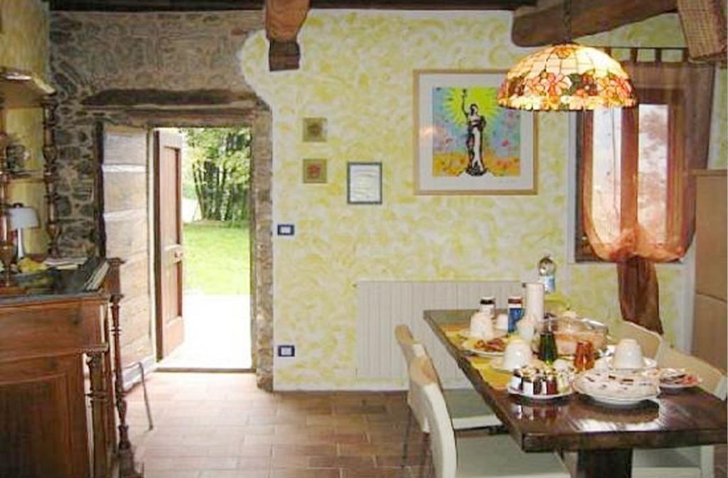 La cucina di Il Melograno Nano a Barga